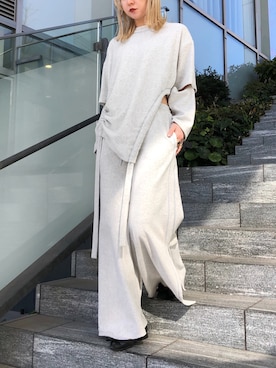 「TRAPEZE（トラピーズ）のアイテム」を使った、PAMEO POSEさん（レディース・164cm）の春コーディネート