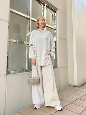 「TRAPEZE（トラピーズ）のアイテム」を使った、PAMEO POSEさん（レディース・164cm）の冬コーディネート