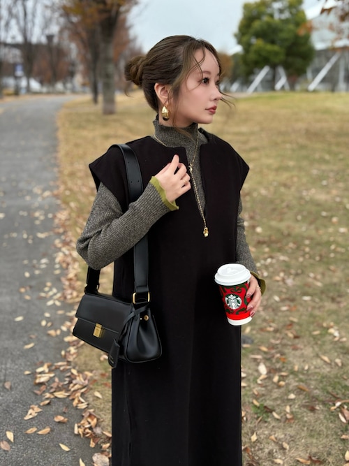 セール】1枚で主役級。冬に大活躍!カフタン調サイドスリット圧縮ニット