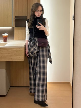 「LAULEN(ローレン)のyak wool high neck knit tops /ヤクウールハイネックニットトップス(ベスト)」を使った、shino◡̈*❤︎さん(レディース・154cm)の秋コーディネート