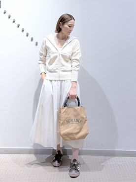 「DRESSTERIOR（ドレステリア）の【再入荷】デキシー吊裏毛ジップアップパーカ（パーカー、ホワイト系）」を使った、ほしららさん（レディース・167cm）の春コーディネート