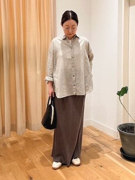 「URBAN RESEARCH DOORS（アーバンリサーチドアーズ）のadidas　SAMBA OG W（スニーカー、ベージュ系）」を使った、kana*taさん（レディース・161cm）の秋コーディネート