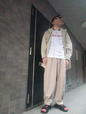 「macronのアイテム（Tシャツ/カットソー、ホワイト系）」を使った、jumpei20さん（メンズ・183cm）の春コーディネート