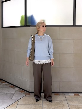 「cloenc（クロエンス）の【WEB限定カラーあり】Relaxy Rich シルクカシミヤ混 クルーニット（ニット/セーター、ブルー系）」を使った、yoneさん（レディース）の秋コーディネート