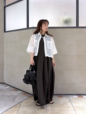 「GALLEST（ギャレスト）のボックスシルエットシアーシャツ【接触冷感】（シャツ/ブラウス、ホワイト系）」を使った、yonegallestjpさん（レディース）の夏コーディネート