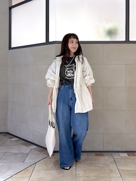 「cloenc（クロエンス）の【撥水／接触冷感／手洗い可】ウエストマークナイロンパーカー（ブルゾン、ホワイト系）」を使った、yonegallestjpさん（レディース）の春コーディネート