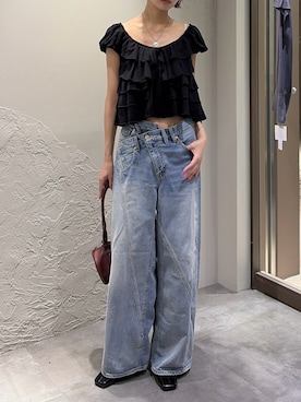 「SLY（スライ）のFRILL CUT RIBBON TOPS フリルカットリボントップス 夏服 秋服（Tシャツ/カットソー、ブラック系）」を使った、miyuさん（レディース・164cm）の夏コーディネート