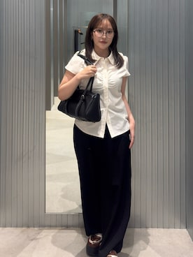 「SENSE OF PLACE by URBAN RESEARCH（センスオブプレイスバイアーバンリサーチ）のパフスリーブコンパクトギャザーシャツ（シャツ/ブラウス、ホワイト系）」を使った、azumiさん（レディース・148cm）の秋コーディネート