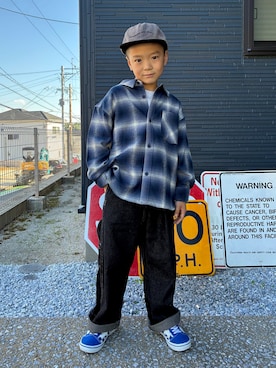 「Refurbish（リファービッシュ）の《110-160cm展開》チェックシャツ（シャツ/ブラウス、ブルー系）」を使った、leo1484さん（キッズ）の秋コーディネート