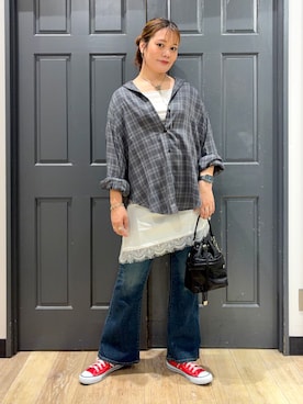 「SOMETHING（サムシング）のアイテム」を使った、leo1484さん（レディース・170cm）の秋コーディネート