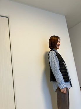 「アイテム（ダウンベスト）」を使った、hitotu3aさん（レディース・158cm・20代）の秋コーディネート