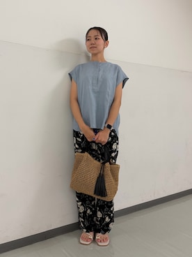 「URBAN RESEARCH DOORS（アーバンリサーチドアーズ）のリネンスキッパーフレンチブラウス（シャツ/ブラウス、ブルー系）」を使った、もえさん（レディース・159cm）の夏コーディネート