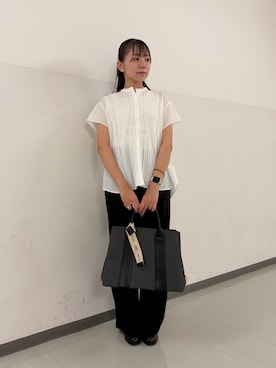 「RODE SKO（ロデスコ）の『Lサイズ』ロゴリボン付A4トートバッグ（トートバッグ、ブラック系）」を使った、もえさん（レディース・159cm）の夏コーディネート