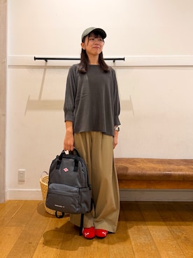 「URBAN RESEARCH DOORS（アーバンリサーチドアーズ）のDANTON　PEUPLIERS17（バックパック/リュック、グレー系）」を使った、もえさん（レディース・159cm）の秋コーディネート