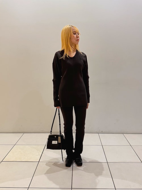 new basic　FRAME FLUID KNIT