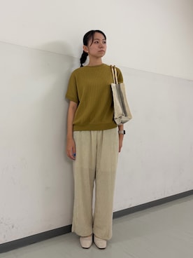 「URBAN RESEARCH DOORS（アーバンリサーチドアーズ）のハニカムタックフレンチプルオーバー（Tシャツ/カットソー、イエロー系）」を使った、もえさん（レディース・159cm）の夏コーディネート