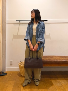 「URBAN RESEARCH DOORS（アーバンリサーチドアーズ）のセンターステッチスリッポン（スリッポン、ブラウン系）」を使った、もえさん（レディース・159cm）の夏コーディネート