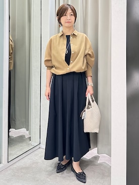 「UNTITLED（アンタイトル）のアイテム（シャツ/ブラウス）」を使った、みなこさん（レディース・156cm）の秋コーディネート