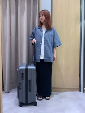 「アイテム（スーツケース/キャリーバッグ、ブラック系）」を使った、よぴさん（メンズ・160cm）の夏コーディネート