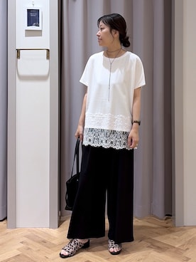 「grove（グローブ）の【持続冷感/SET UP可】ひんやりポンチシリーズ／裾レースドルマンカットソー（Tシャツ/カットソー、ホワイト系）」を使った、JMさん（レディース・155cm）の夏コーディネート