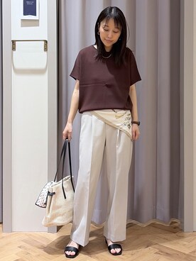 「grove（グローブ）の【シリーズ累計36万枚！名品ニット】やわらかドライタッチ ドルマンニット（ニット/セーター、ブラウン系）」を使った、JMさん（レディース・155cm）の春コーディネート