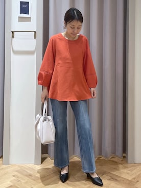「grove（グローブ）の【体型カバーも叶う】麻調メッシュランタンスリーブブラウス（シャツ/ブラウス、レッド系）」を使った、JMさん（レディース・155cm）の春コーディネート