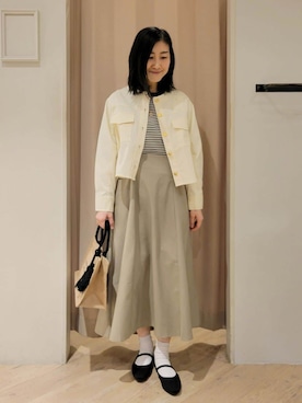 「アイテム（デニムジャケット、ホワイト系）」を使った、いそさん（レディース・160cm）の春コーディネート