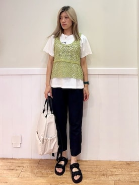 「DRESKIP（ドレスキップ）の【S-LL/2点セット】大人カジュアルに レースビスチェ+プリントTシャツ（その他トップス、グリーン系）」を使った、みりのさん（レディース・161cm）の春コーディネート