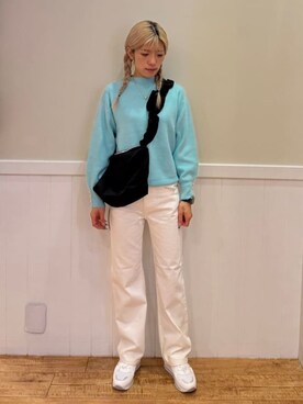 「SHOO・LA・RUE（シューラルー）の【毛玉になりにくい/洗濯機可/S-LL】お袖パールの上品ニット（ニット/セーター、グリーン系）」を使った、みりのさん（レディース・161cm）の冬コーディネート