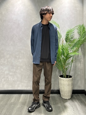 「TAKEO KIKUCHI（タケオキクチ）の【抗菌防臭/シーズンレス】シアサッカーギンガムチェック ストレッチシャツ（シャツ/ブラウス、ブルー系）」を使った、ruin3さん（メンズ）の夏コーディネート