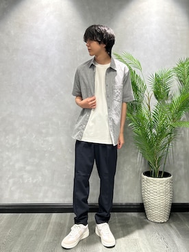 「TAKEO KIKUCHI（タケオキクチ）の播州織り 千鳥 半袖シャツ（シャツ/ブラウス、グレー系）」を使った、ruin3さん（メンズ）の夏コーディネート