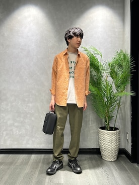 「TAKEO KIKUCHI（タケオキクチ）の播州 ドビーストライプ フラワーシャツ（シャツ/ブラウス、オレンジ系）」を使った、ruin3さん（メンズ）の春コーディネート