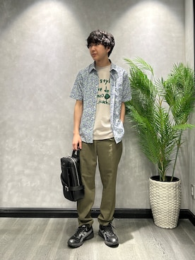 「TAKEO KIKUCHI（タケオキクチ）のリップル小花シャツ（シャツ/ブラウス、ブルー系）」を使った、ruin3さん（メンズ）の春コーディネート