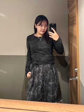 「ノーブランド品のアイテム（パンツ、グレー系）」を使った、もかさん（レディース・159cm）の春コーディネート