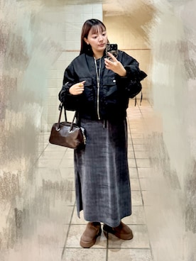 「アイテム（MA-1）」を使った、もかさん（レディース・159cm）の冬コーディネート