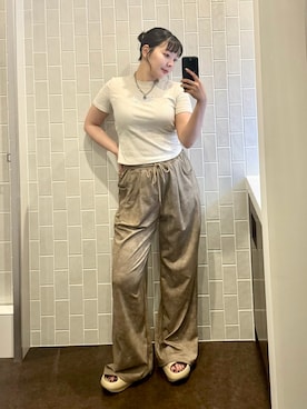 「ノーブランド品のアイテム（スウェットパンツ、ベージュ系）」を使った、もかさん（レディース・159cm）の夏コーディネート