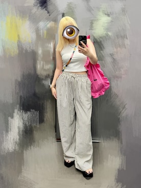 「アイテム（折りたたみ傘）」を使った、もかさん（レディース・159cm）の夏コーディネート