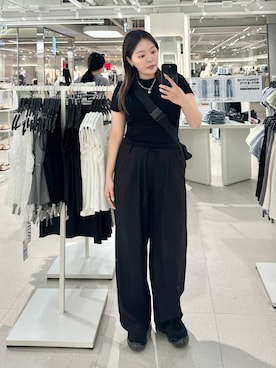 「grounds（グラウンズ）のアイテム（スニーカー、ブラック系）」を使った、もかさん（レディース・159cm）の夏コーディネート