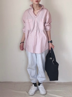 「アイテム（スウェットパンツ）」を使った、はなこさん（レディース・160cm）の春コーディネート