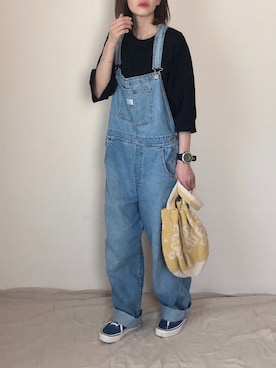 「Levi's（リーバイス）のアイテム（サロペット/オーバーオール）」を使った、はなこさん（レディース・160cm）の春コーディネート