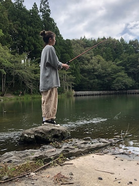 「STYLEPROUDのアイテム（Tシャツ/カットソー、ホワイト系）」を使った、はなこさん（レディース・160cm）の秋コーディネート