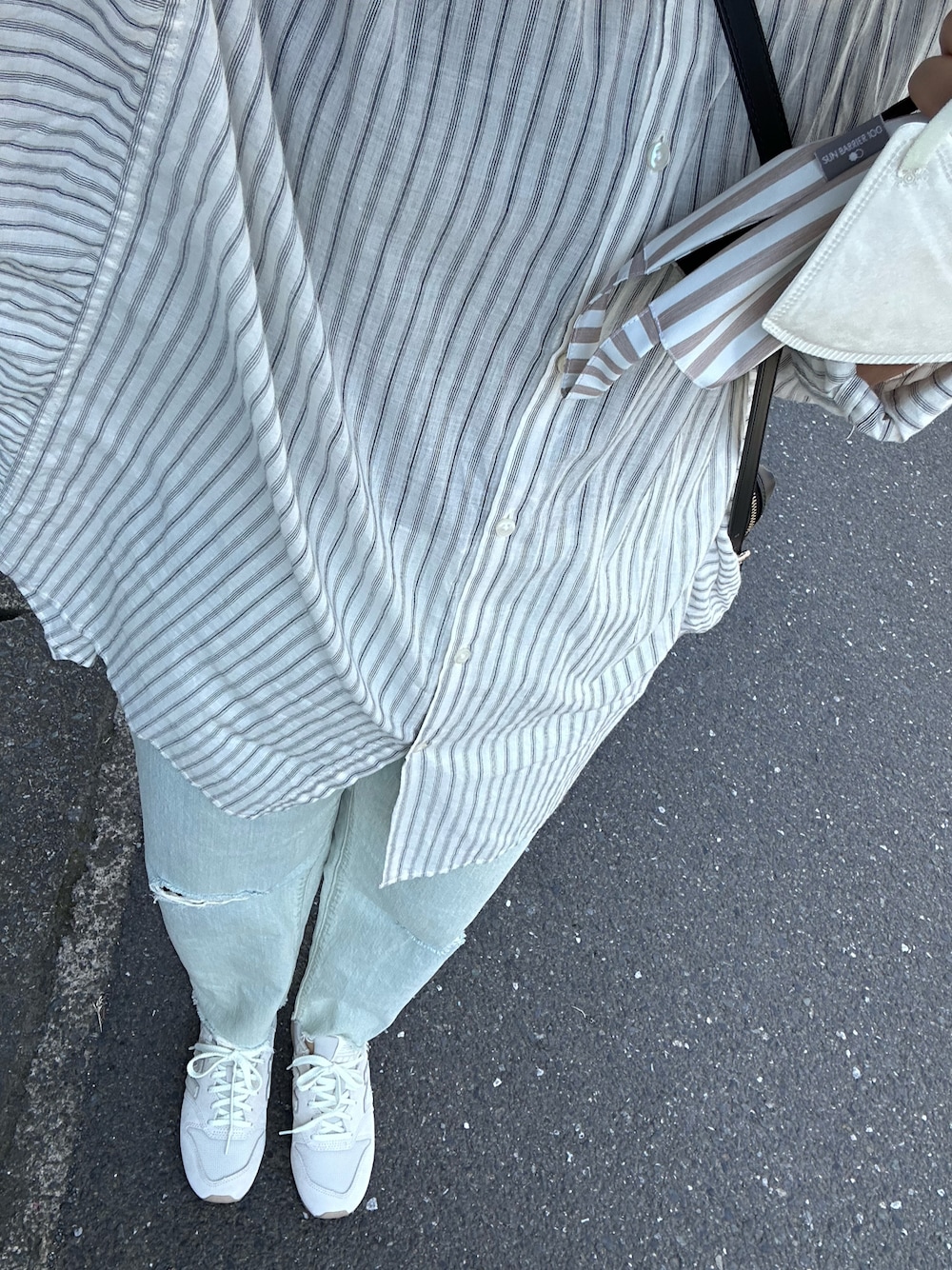 「NEW BALANCEの【NEW BALANCE/ニューバランス】CM996（スニーカー、ベージュ系）」を使った、stkさん（レディース・159cm）の春コーディネートの1枚目の写真