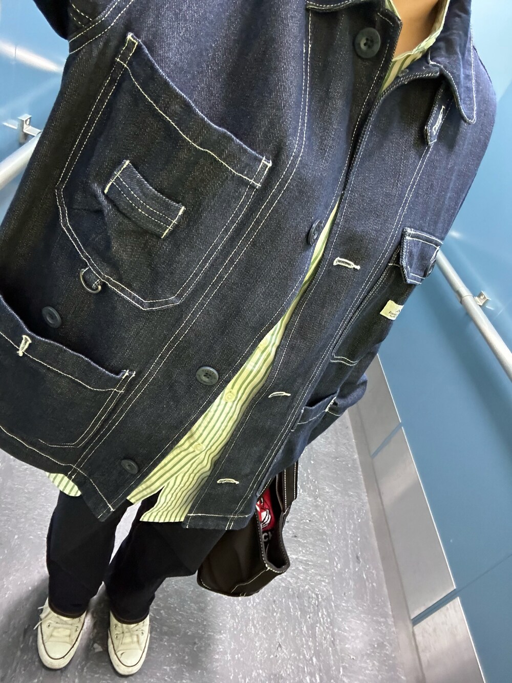 「Franklin Climbingの【Franklin Climbing】焚火デニムジャケット（カバーオール、ブルー系）」を使った、stkさん（レディース・159cm）の春コーディネートの1枚目の写真