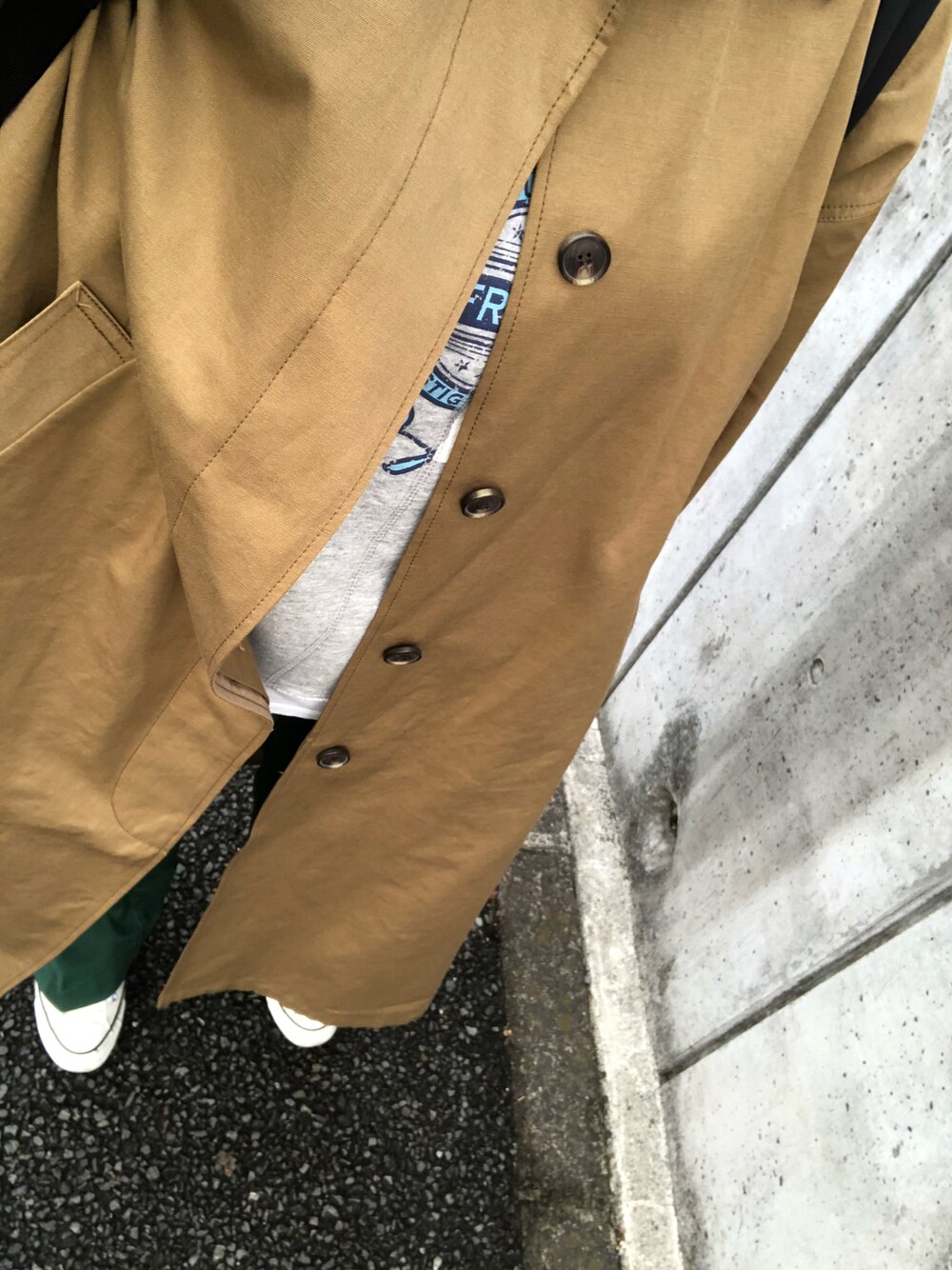「FREAK'S STOREの▽【WEB限定】ステンカラーコート（ステンカラーコート、ベージュ系）」を使った、stkさん（レディース・159cm）の春コーディネートの1枚目の写真