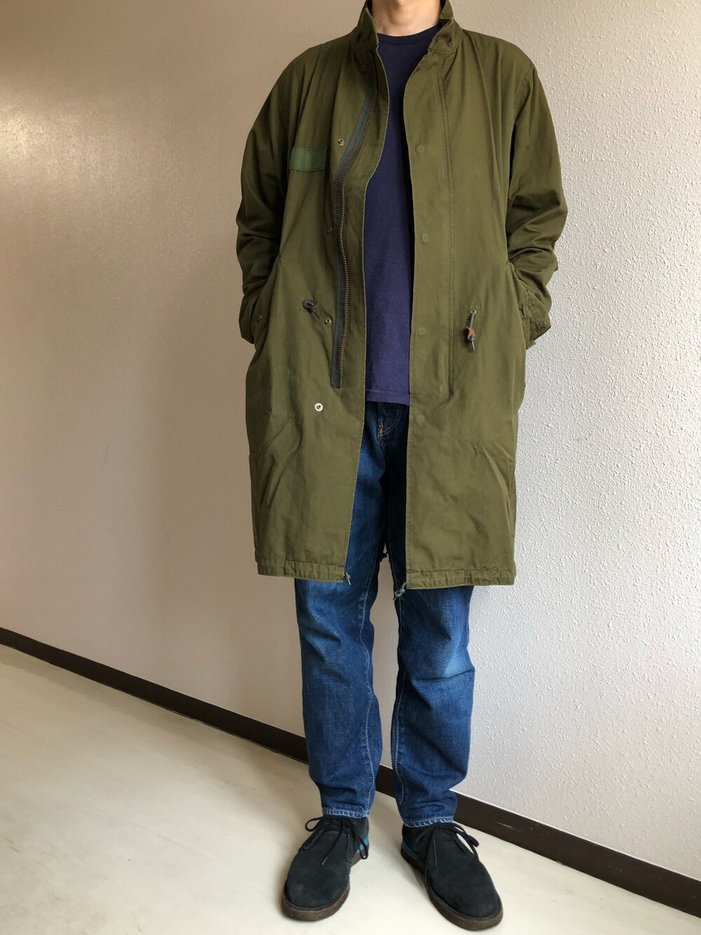 「だから秋服が好き、モッズコート、ミリタリー、デニム、ブーツ」｜「Scyeの＜SCYE BASICS（サイベーシックス）＞ DENIM 5P PT（デニムパンツ、ブルー系）」を使った、h299hiroさん（メンズ・174cm）の秋コーディネートの1枚目の写真