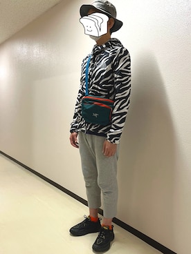 「ごきげんウィーク」｜「アイテム（ナイロンジャケット）」を使った、h299hiroさん（メンズ・174cm）の春コーディネート