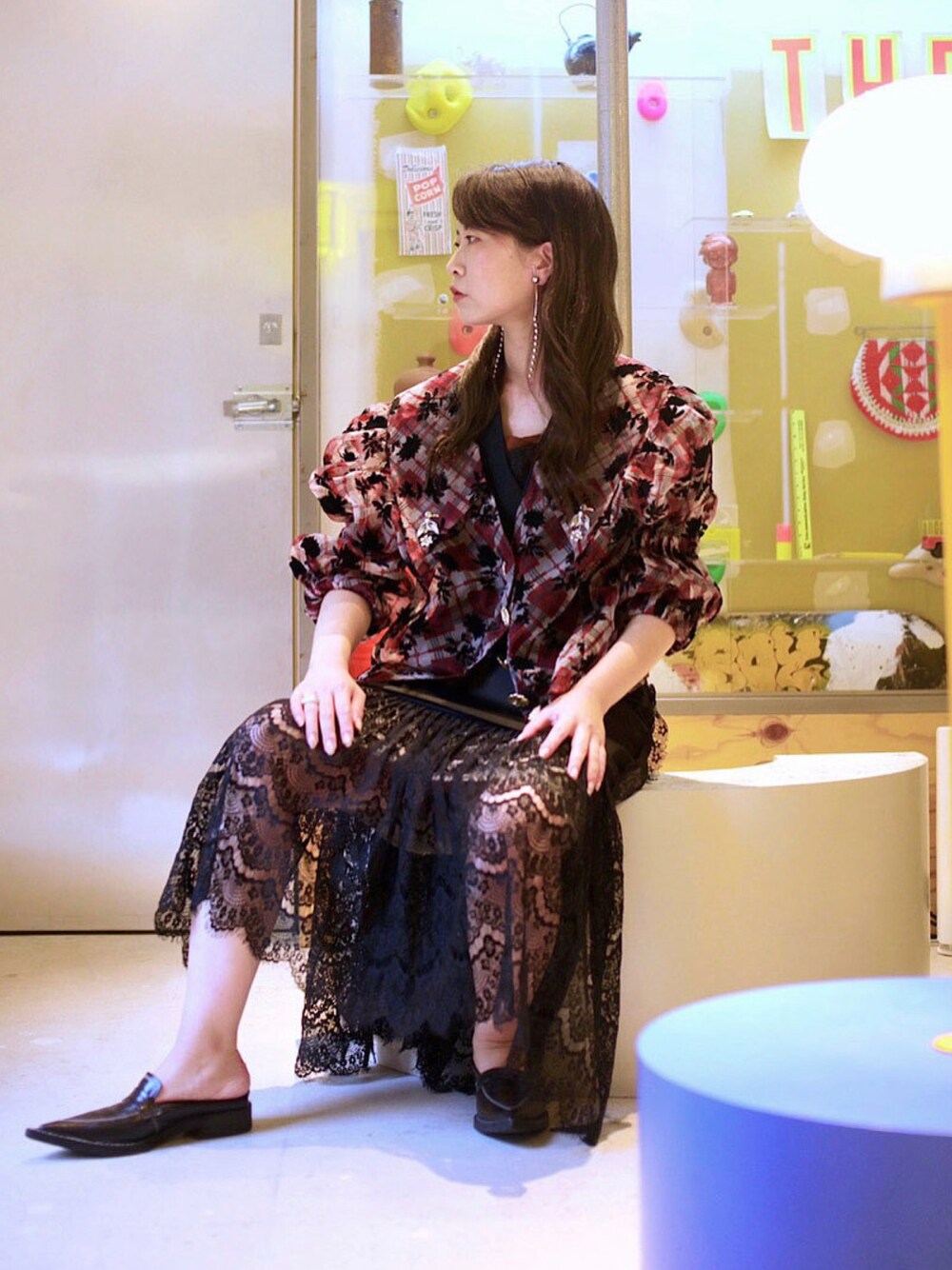 「ChopovaLowena、柄×柄、休日スタイル、ブラック、マルジェラ、秋先取りコーデ、レースワンピース」｜「Maison Margielaのアイテム（ローファー、ブラック系）」を使った、ayupyさん（レディース・162cm）の夏コーディネートの1枚目の写真