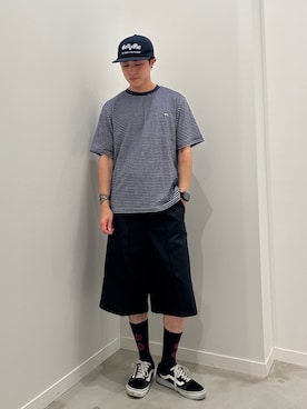 「GLOSTER（グロスター）の【旬シルエット】ワンタックCHINOワイドショーツ（その他パンツ、ブルー系）」を使った、クロリュウさん（メンズ・171cm）の夏コーディネート