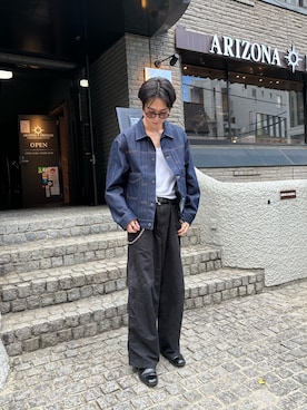 「FREDY&GLOSTER」｜「アイテム（デニムジャケット）」を使った、クロリュウさん（メンズ・171cm）の秋コーディネート