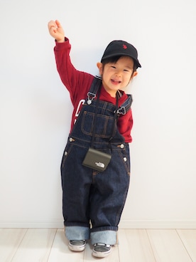 「LOWRYS FARM（ローリーズファーム）のアイテム（サロペット/オーバーオール）」を使った、タロイモさん（キッズ・90cm）の冬コーディネート